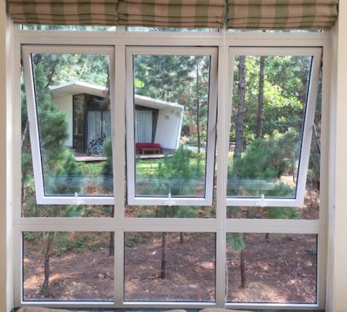 CỬA SỔ MỞ HẤT