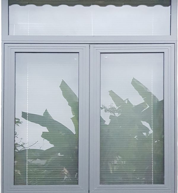 Cửa sổ 2 cánh mở quay